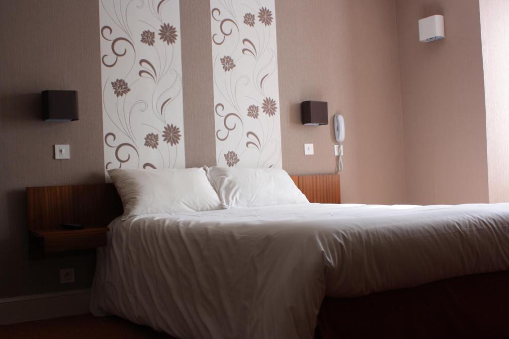 Hotel Du Touring Saint-Céré Værelse billede