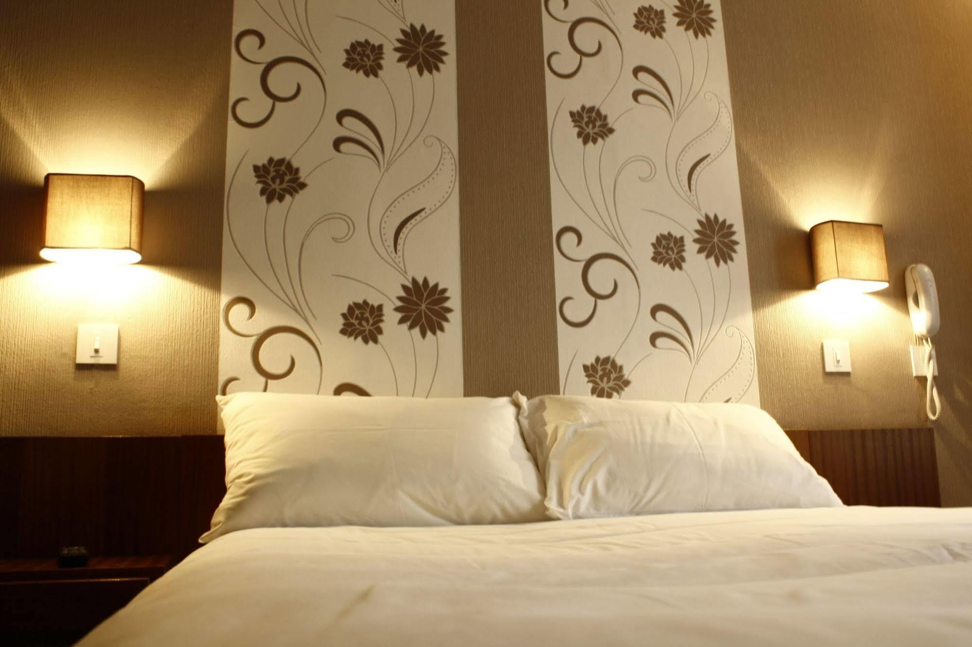 Hotel Du Touring Saint-Céré Eksteriør billede