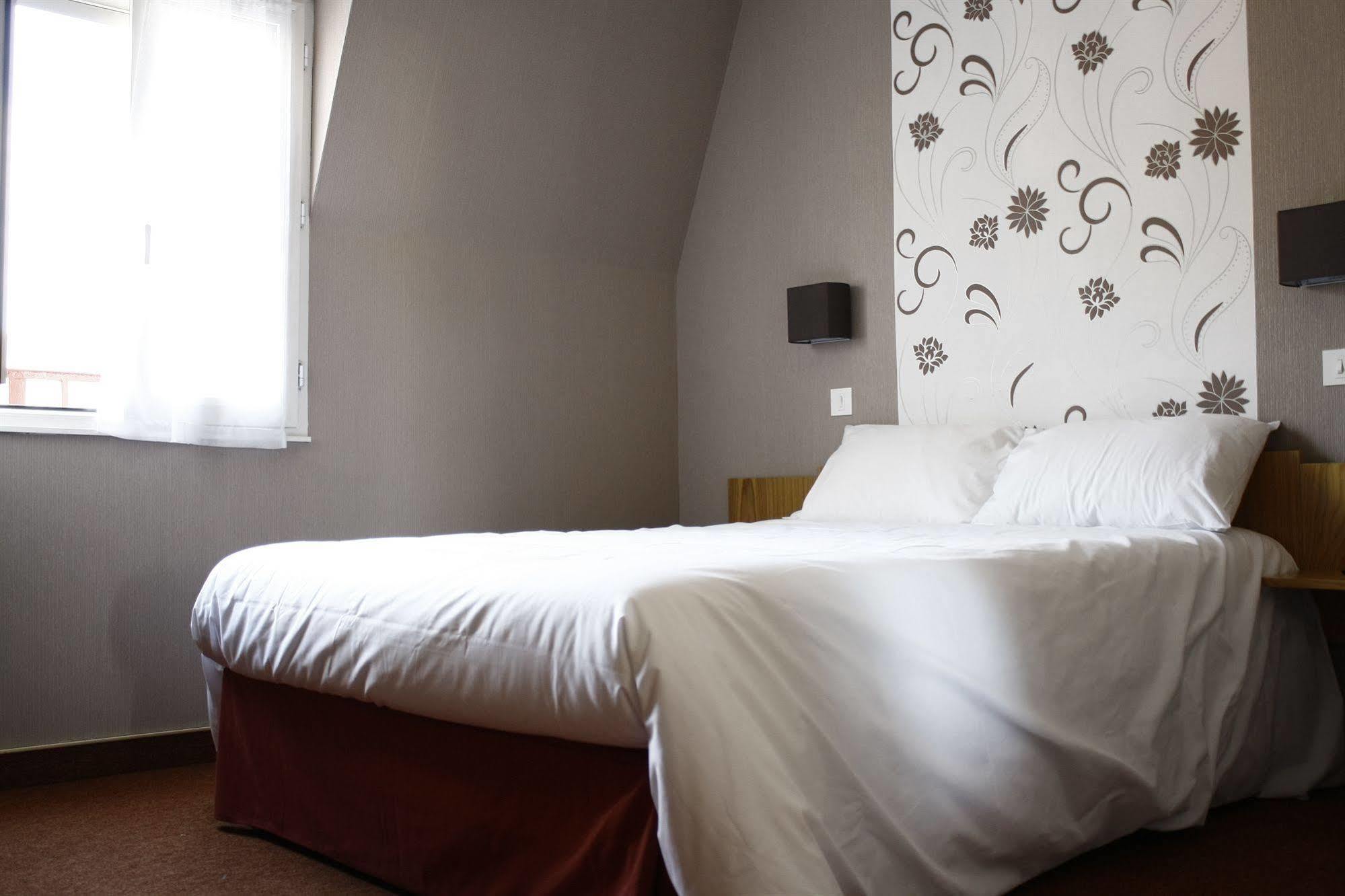 Hotel Du Touring Saint-Céré Eksteriør billede