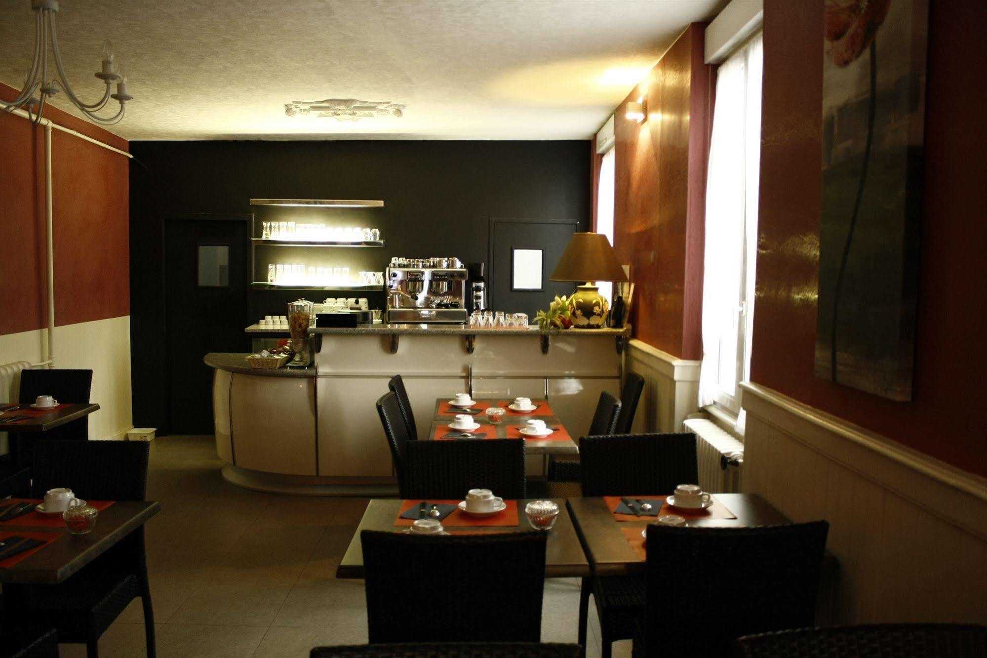 Hotel Du Touring Saint-Céré Eksteriør billede